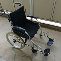 折りたたみ　車椅子