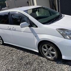 トヨタ　アイシス　122000km