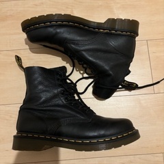 Dr. Martens PASCAL VIRGINIA 8ホールブーツ