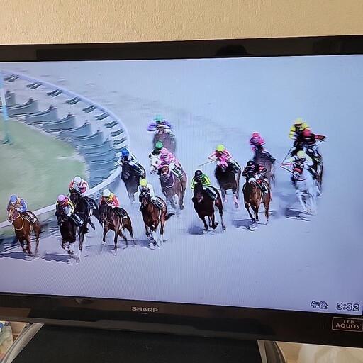 テレビ32型