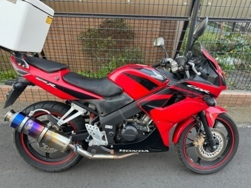 バイク ホンダ　CBR125R（JC39）インジェクション