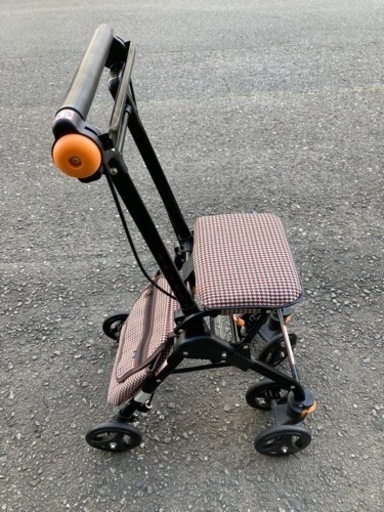 シルバーカー　歩行補助機　幸和製作所製