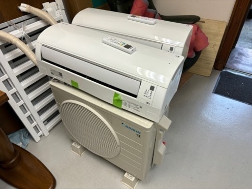 ダイキン　DAIKIN ルームエアコン　AN22ZES-W 2022年製
