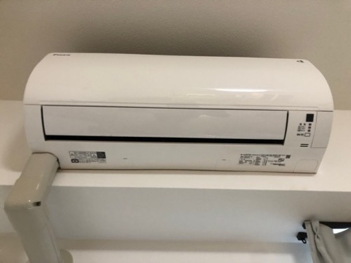 ダイキン　エアコン　18畳用　室外機付き