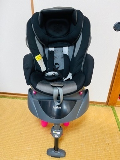 【値下げしました】回転式チャイルドシート　アップリカ　ディアターン