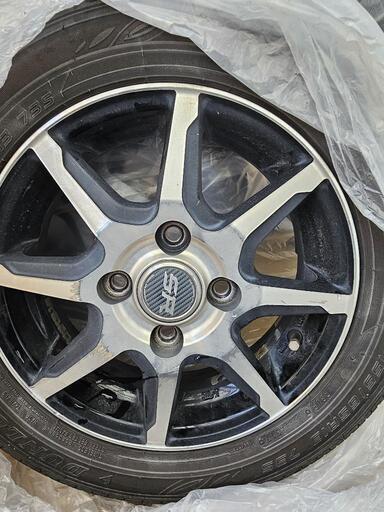 車のパーツ タイヤ、ホイール