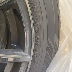 スタッドレスタイヤ、ホイール