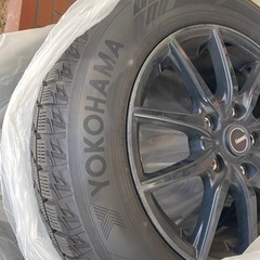 スタッドレスタイヤ、ホイール