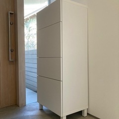 収納棚IKEA BESTÅシェルフユニット ホワイト プッシュ型...