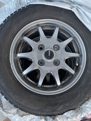 けい自動車の冬のタイヤセット