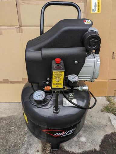 エアコンプレッサー40L縦型100V