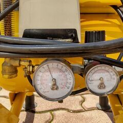 AC100V/ 750W ｴｱｰｺﾝﾌﾟﾚｯｻｰ(ﾀﾝｸ 10L)