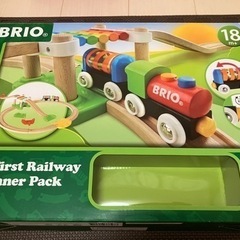 木製の電車　BRIO 33727 知育玩具