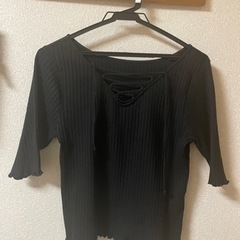 GU 5分袖　レースアップTシャツ　黒　ブラック　Mサイズ