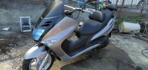 ⭐ヤマハマジェスティ125FI　SE27　グレー　4,217kmの低走行車　左コケ傷　エンジン等もきれいです　バリモン