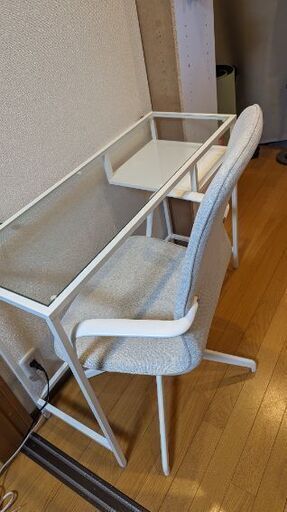 IKEAデスクと椅子セット