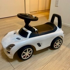 乗用メルセデスベンツ SLS AMG ホワイト乗用玩具 足けり乗用