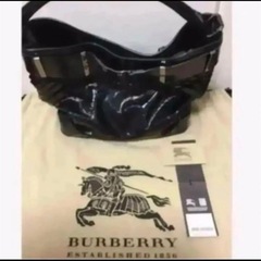 Burberry　エナメルバッグ　正規品