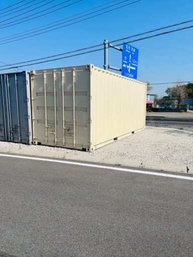 定番の冬ギフト コンテナ。 片方アルミ 鉄の方は遮熱塗料塗布済み その他
