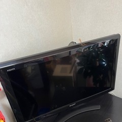 シャープAQUOS 32型　テレビ