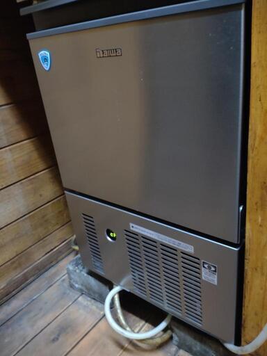 製氷機　大和冷機　35L