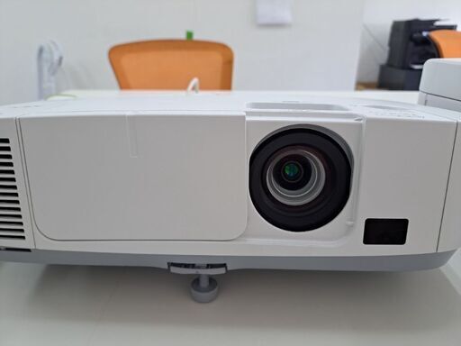 プロジェクター　NEC　P541W　美品