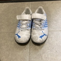 18㎝　PUMAトレシュー　キッズ　スニーカー 