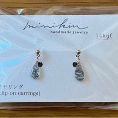 minikin HANDMADE JEWELRY イヤリング　ブ...