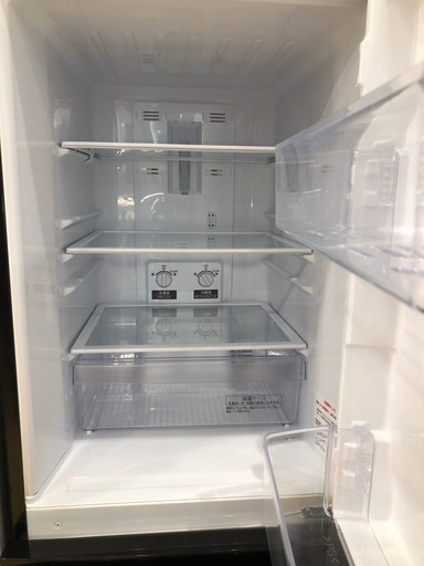 軽トラック貸出サービス有】MITSUBISHI 2ドア冷蔵庫 146L 2020年製