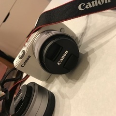 ミラーレス一眼 Canon EOS M10 白