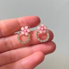 【新品】　桜　ピアス　ピンク　ゴールド