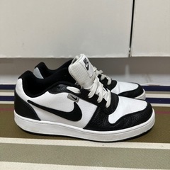 NIKEスニーカー27cm