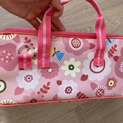 絵の具セットを入れるカバン。子供用品 キッズ用品 子供用バッグ