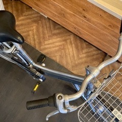 【一発2錠の鍵新品！ブリヂストンアルベルト】 LEDオートライト　内装3段　26インチ自転車　シルバー