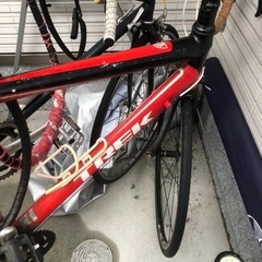 取りに来ていただけるなら無料でお譲りします。自転車を停めているバ...