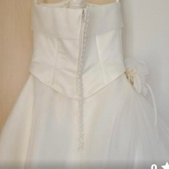 ウェディングドレス。