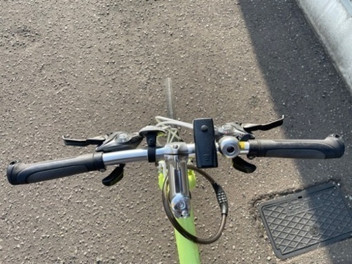 引き渡し先決定】GIANTクロスバイク・自転車立て・空気入れ