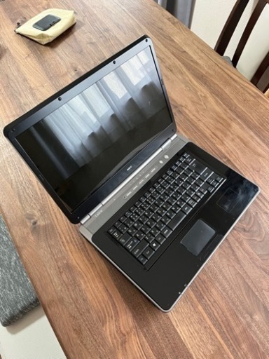 ノートパソコン　PC-LL700TG6B