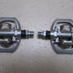 ビンディングペダル　SHIMANO PD-A530