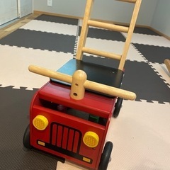消防車　乗用玩具