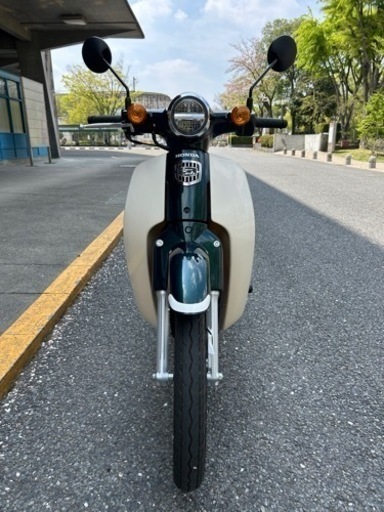 【中古車】スーパーカブ　１１０cc　8BJ-JA59型　走行距離２１９０km