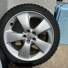 30系プリウス純正ホイール    ナット付き