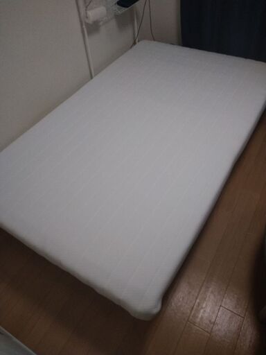 【再値下げ】ニトリ脚付きマットレスセミダブル　3ヶ月のみ使用　美品