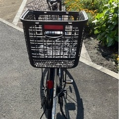 (お値下げ致しました)中古 ２６インチ軽快自転車 オートライト ６段変速付き (状態良好)