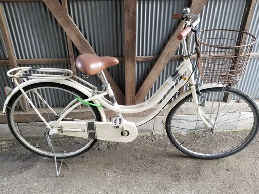 中古自転車   26インチママチャリ  内装3段  LEDオートライト
