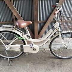 中古自転車   26インチママチャリ  内装3段  LEDオートライト