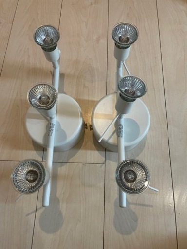 IKEA ３連ライト