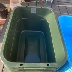 （只今、お取引中です）
メダカで使用してましたタライ36ℓ色々です