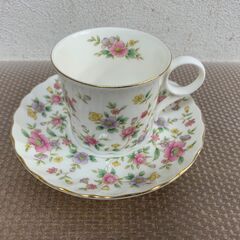 【お売りします】 MARUI CHINA　花柄　カップ＆ソーサー