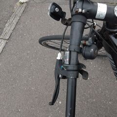 リサイクルショップどりーむ天保山店　No1129　クロスバイク　3×7　２１段階ギア付き　ライト付き